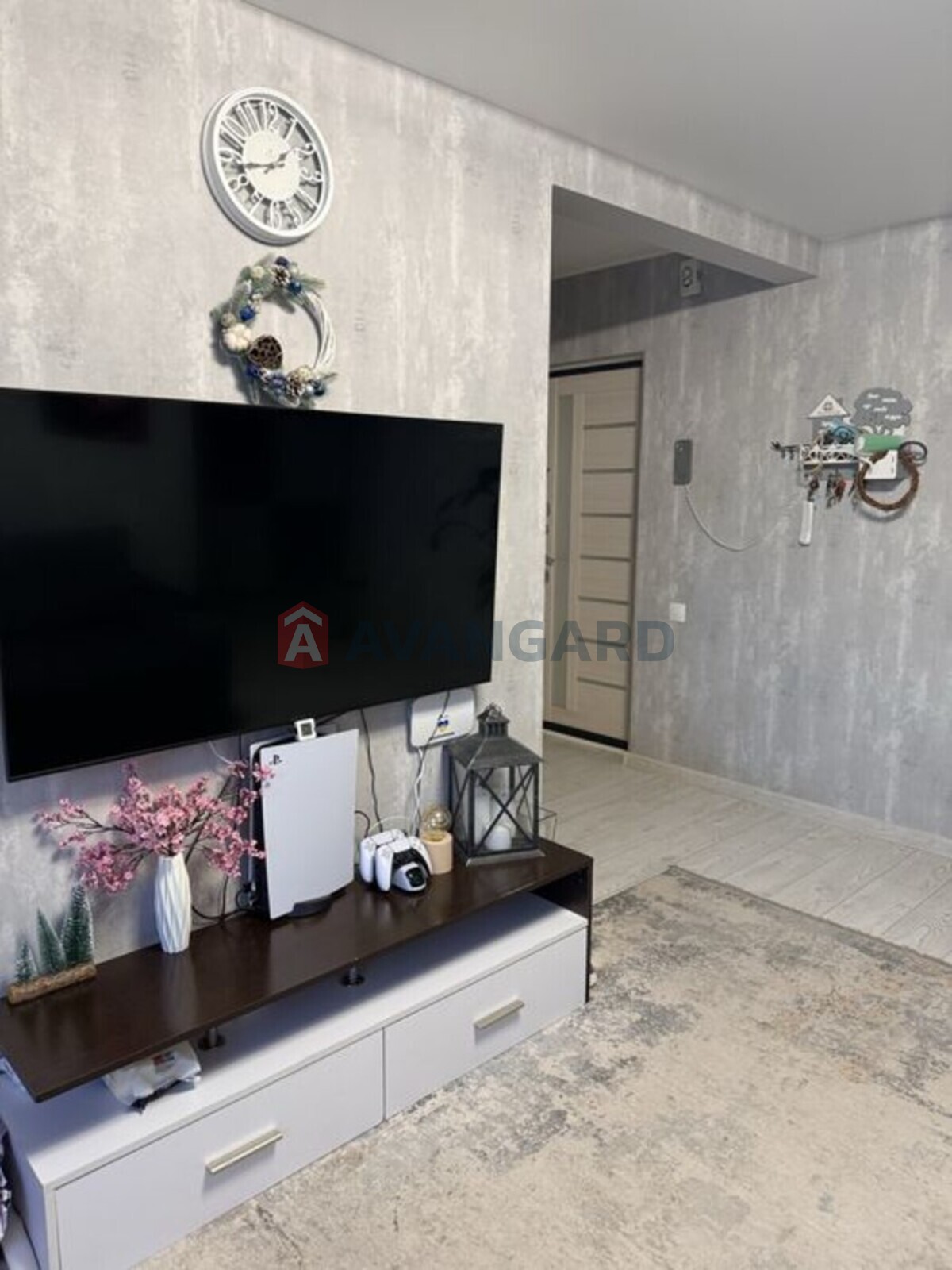 3 ����. ��������, 66/-/8 ��. �., 1/9 ���� ���� 3