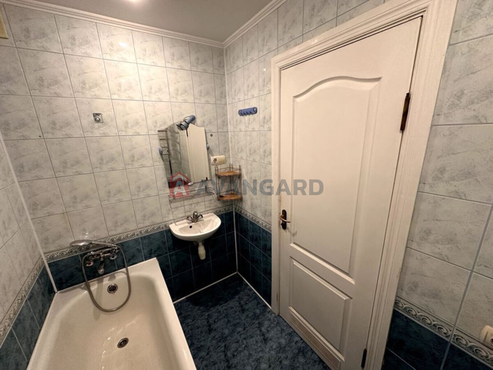 3 ��. ��������, 54/-/5 ��. �., 4/5 ������ ���� 14