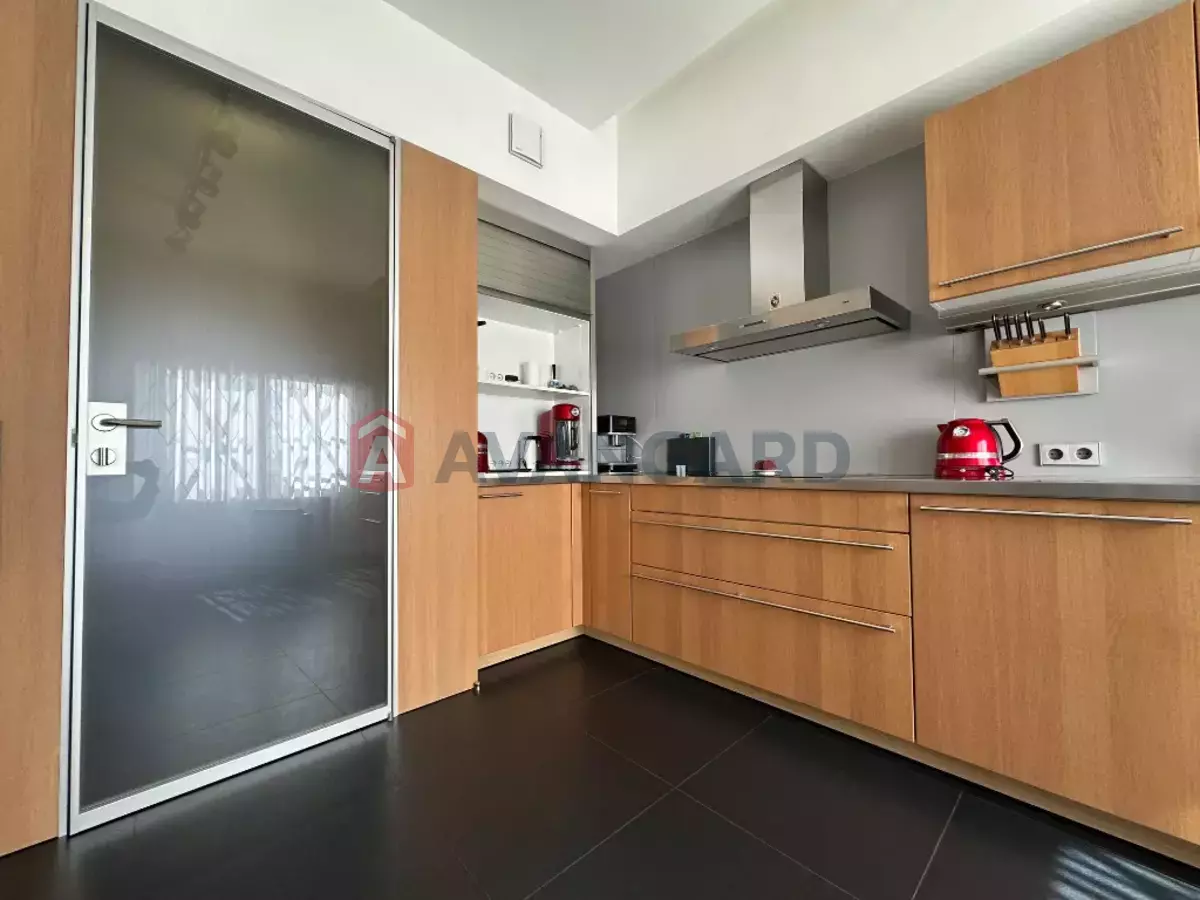 3 ��. ��������, 160/70/28 ��. �., 10/15 ������ ���� 6