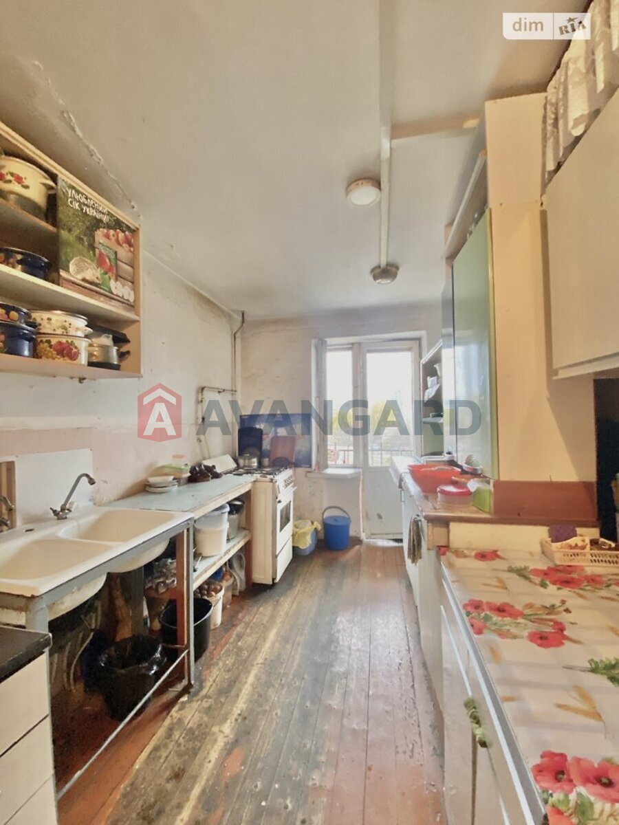 1 ��. ��������, 23/18/- ��. �., 3/5 ������ ���� 8