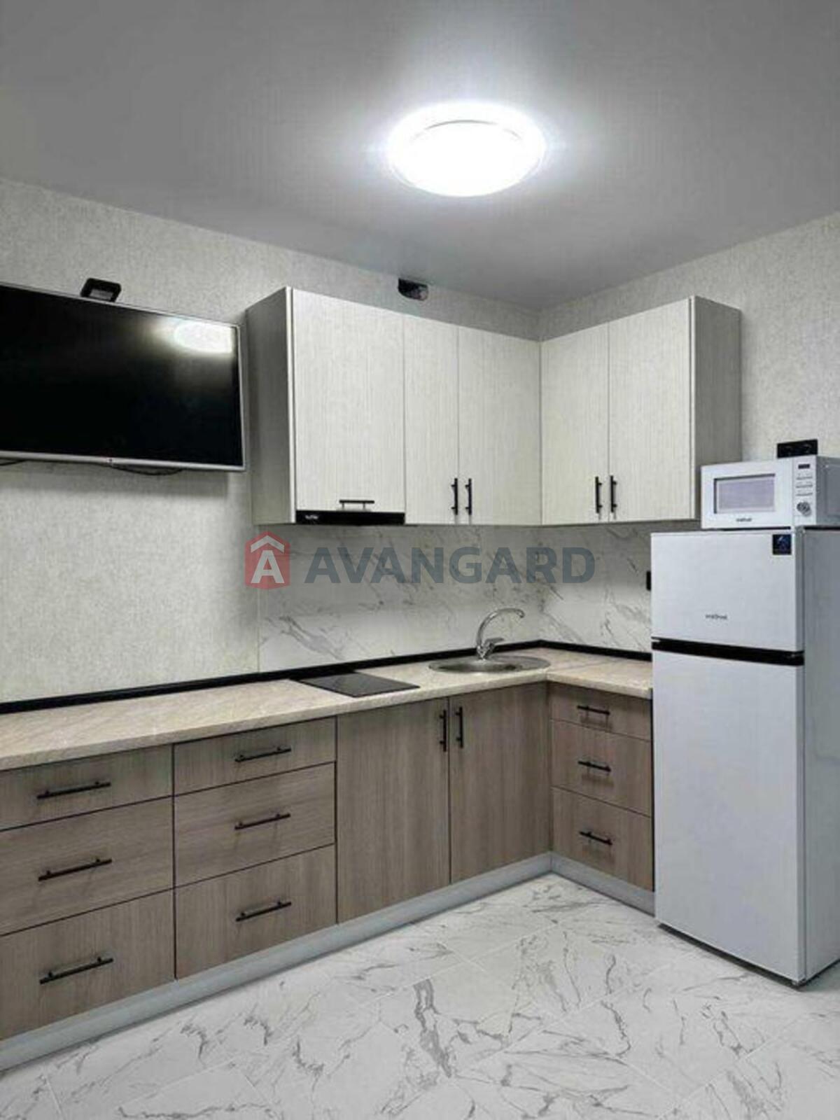 1 ��. ��������, 22/-/5 ��. �., 1/4 ������ ���� 2