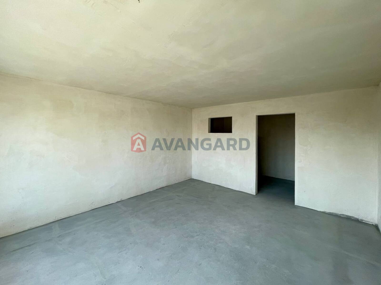 1 ��. ��������, 39,2/-/6,2 ��. �., 6/9 ������ ���� 12