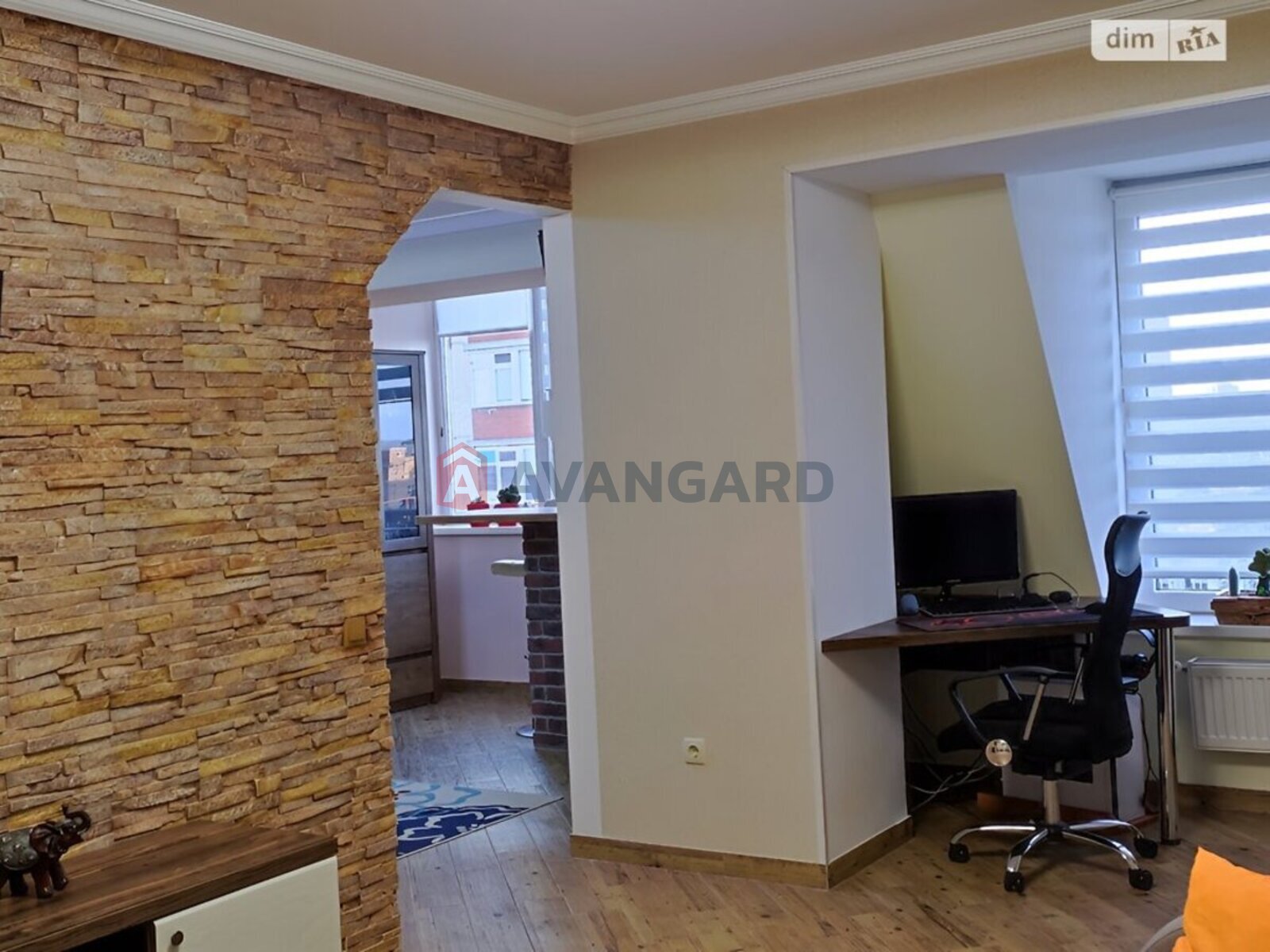 2 ��. ��������, 78/59/11 ��. �., 4/5 ������ ���� 7