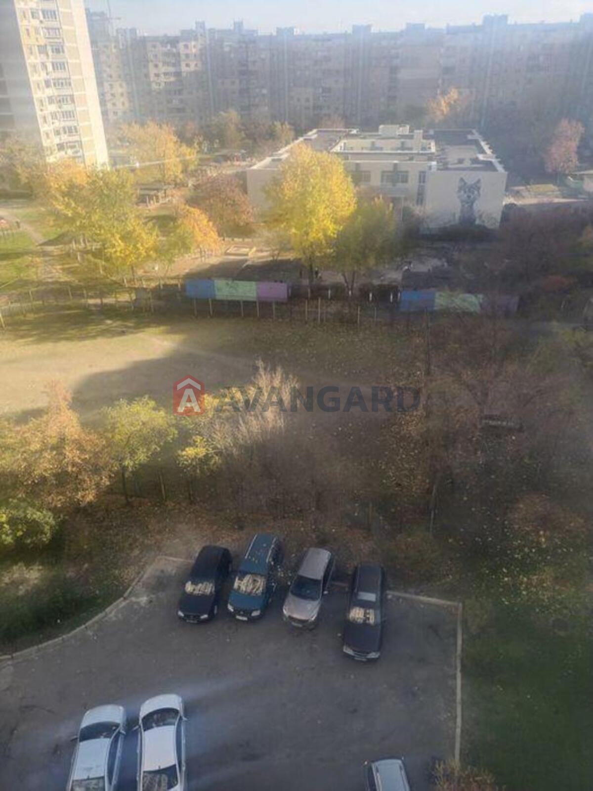 4 ����. ��������, 96/-/10 ��. �., 8/16 ���� ���� 2