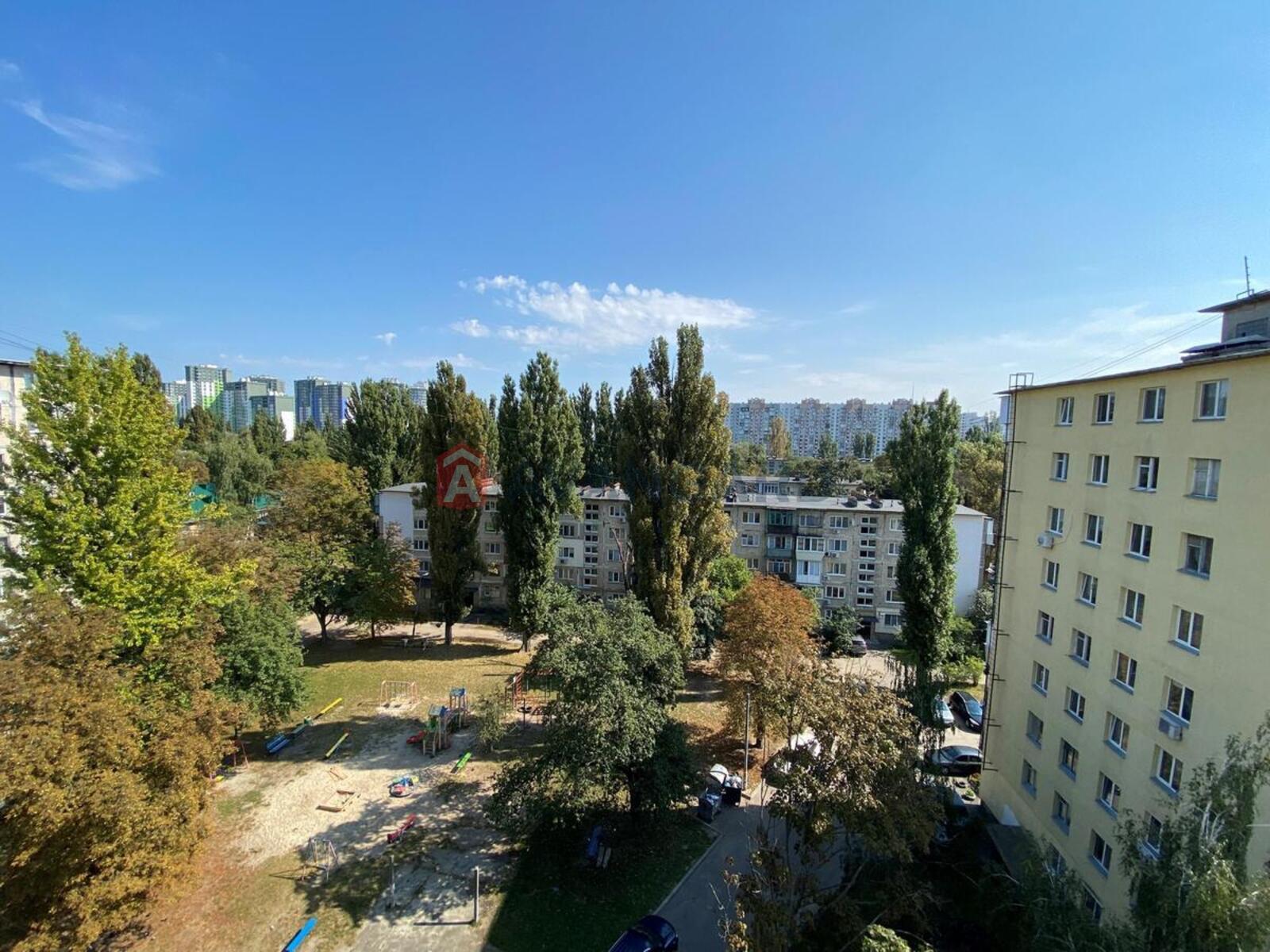 3 ����. ��������, 58/39/8 ��. �., 8/9 ���� ���� 1