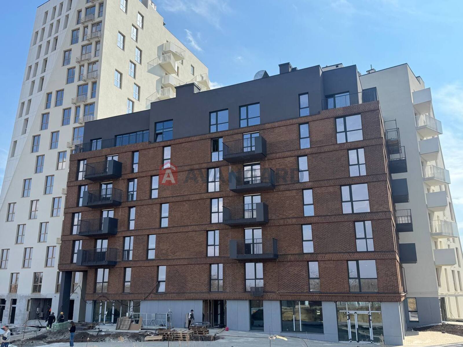 1 ��. ��������, 42/16/18 ��. �., 9/9 ������ ���� 15