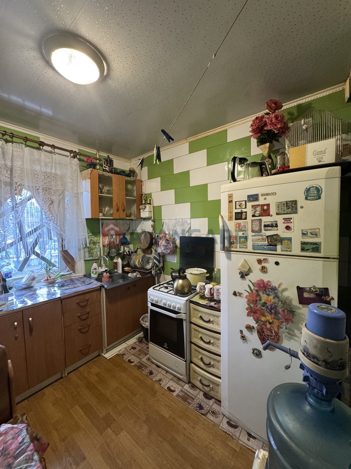 2 ����. ��������, 53,4/30,7/7,8 ��. �., 2/10 ���� ���� 9