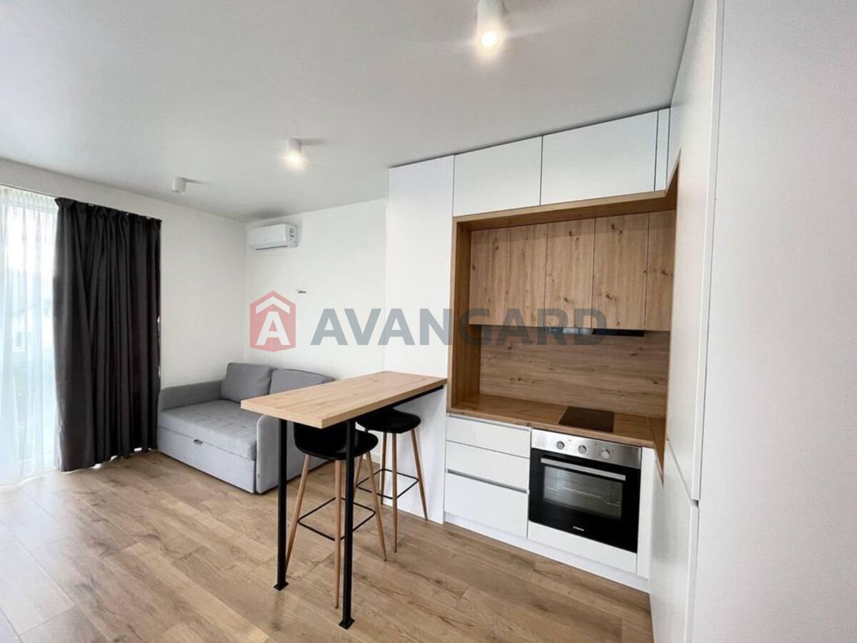 1 ��. ��������, 31/-/8 ��. �., 3/5 ������ ���� 4