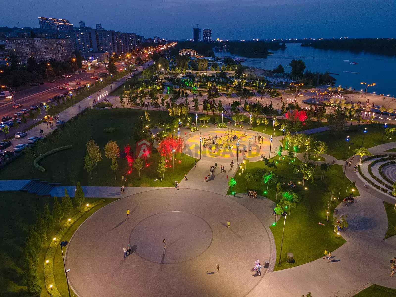 2 ����. ��������, 56/30/14 ��. �., 10/12 ���� ���� 3