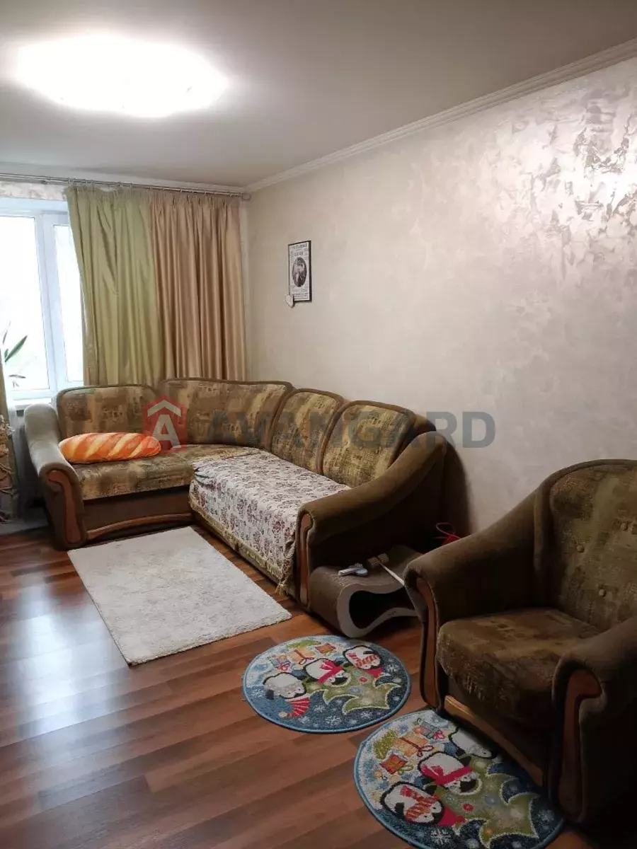 3 ��. ��������, 71/-/9 ��. �., 3/9 ������ ���� 20