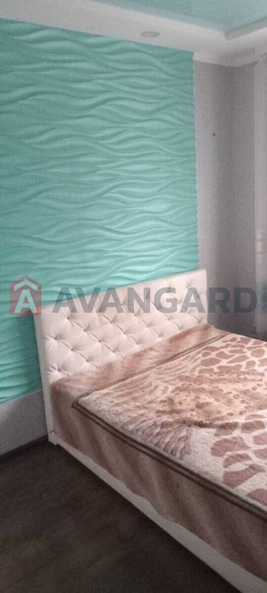 3 ��. ��������, 71/-/8 ��. �., 5/9 ������ ���� 8