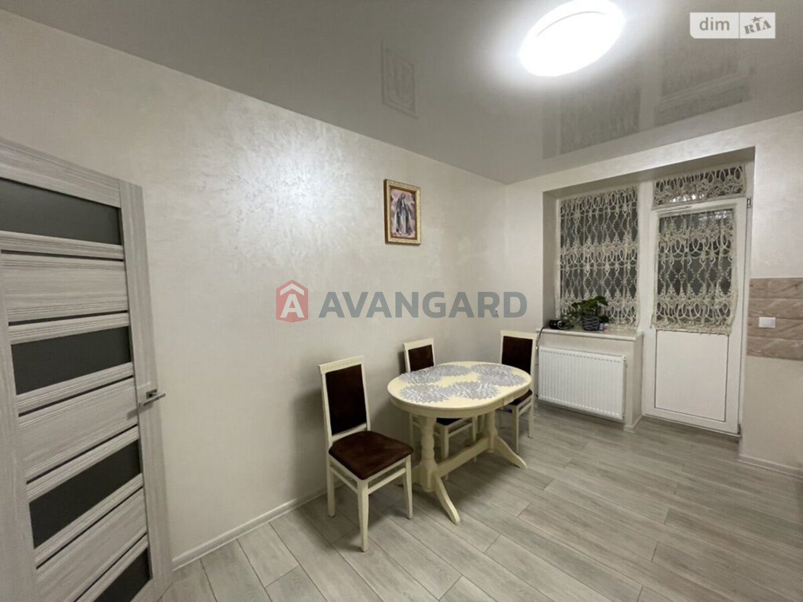 2 кім. квартира, 71/38/11 кв. м., 4/10 поверх фото 6 2 кім. квартира, 71/38/11 кв. м., 4/10 поверх фото 6