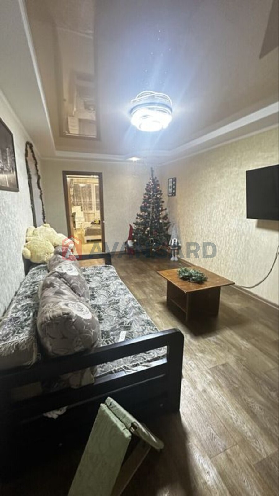 3 ��. ��������, 68/-/9 ��. �., 8/9 ������ ���� 9