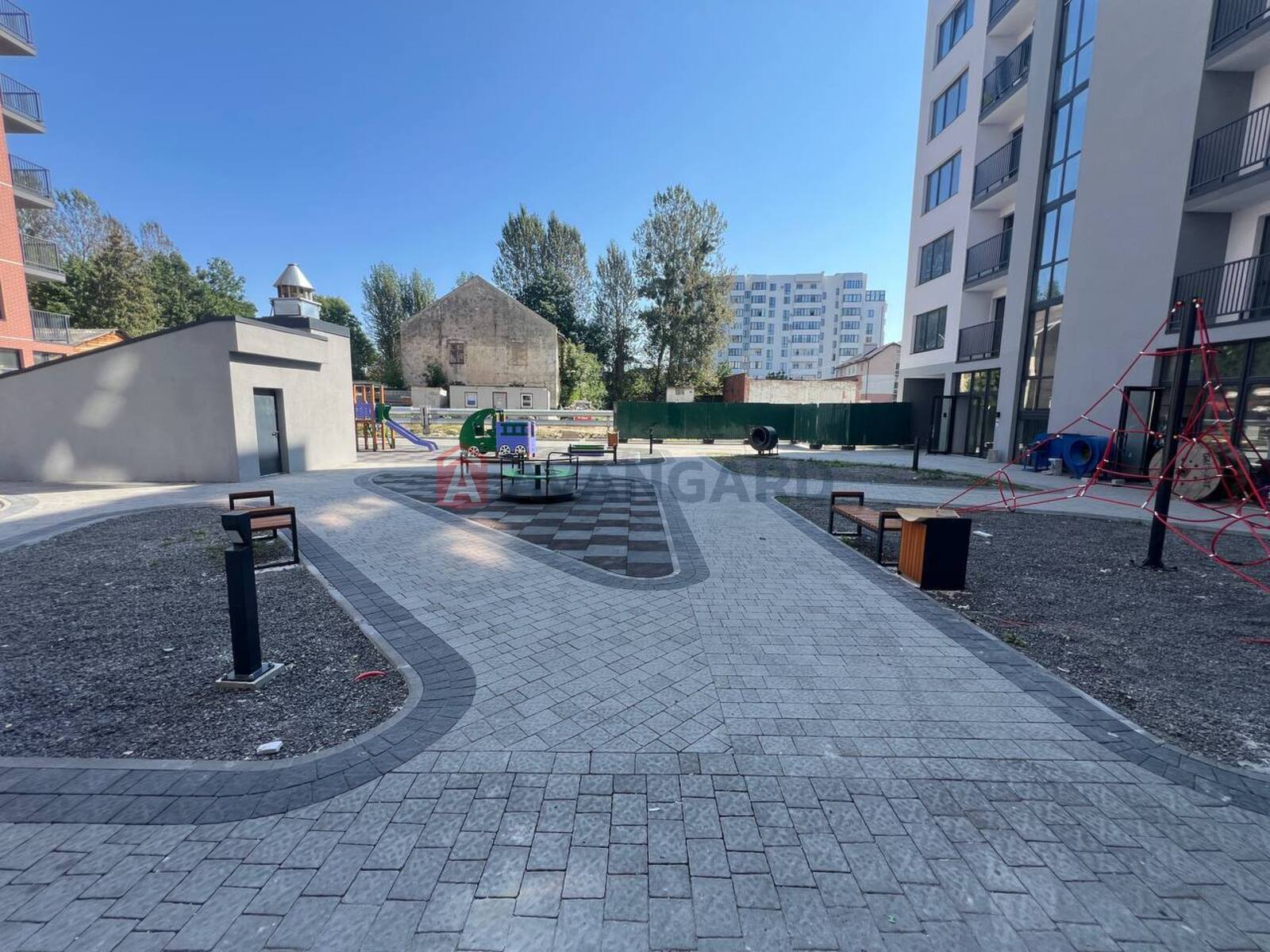 1 ��. ��������, 42/-/11 ��. �., 9/9 ������ ���� 1