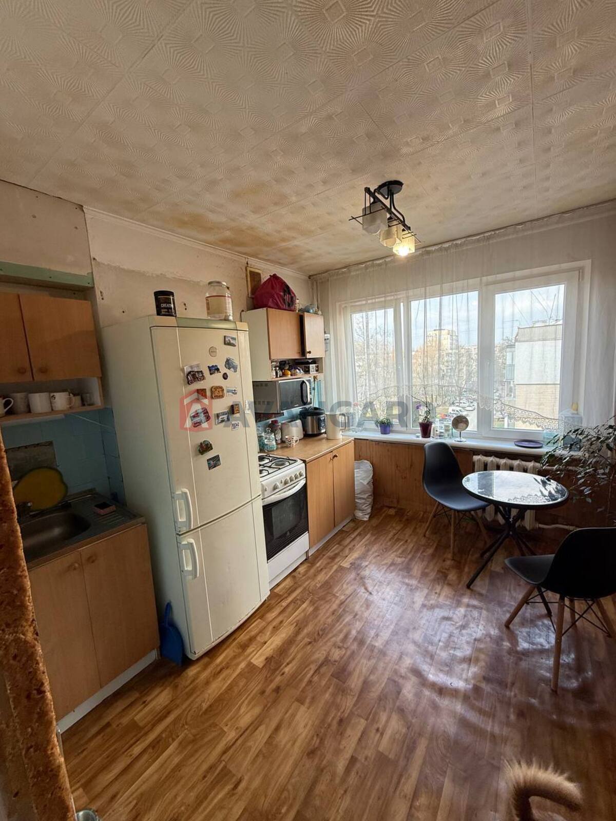 3 . , 66/-/9 . ., 6/9   18