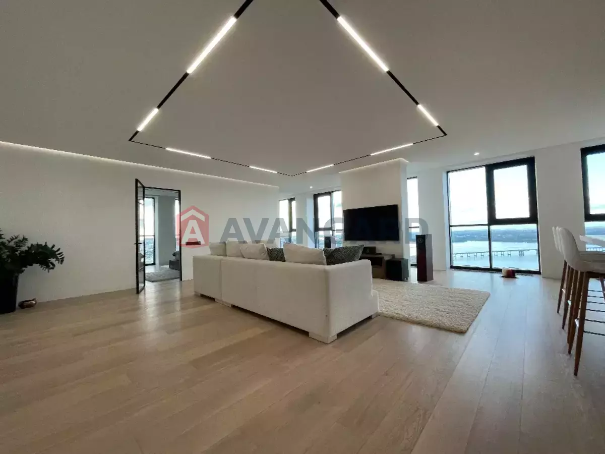 2 ��. ��������, 129/-/- ��. �., 24/26 ������ ���� 7