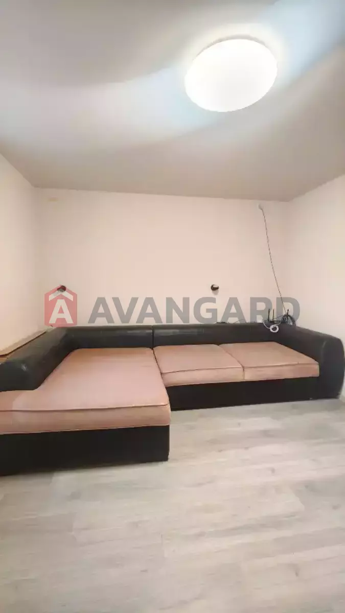 2 ��. ��������, 45/-/- ��. �., 1/1 ������ ���� 8