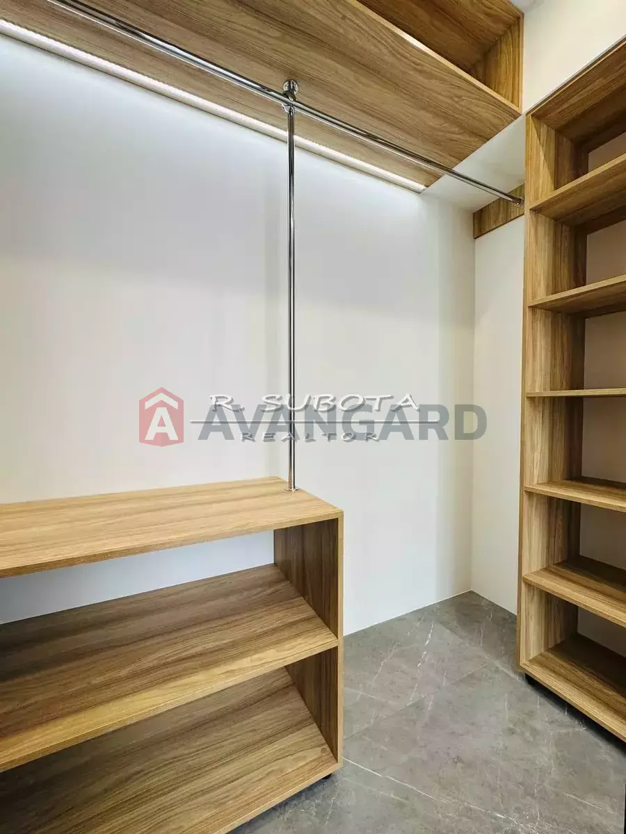 3 . , 93/-/- . ., 7/8   9