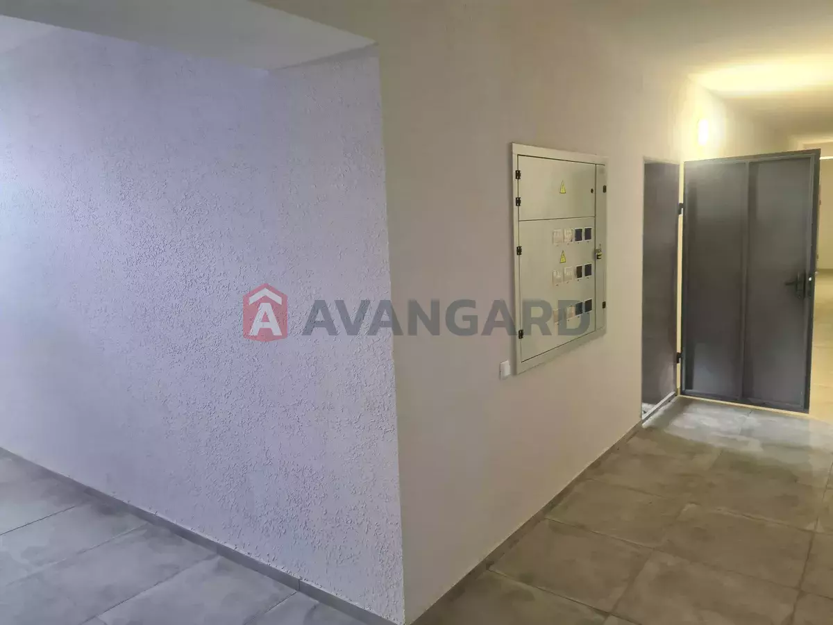 2 . , 45/-/18 . ., 8/10   6