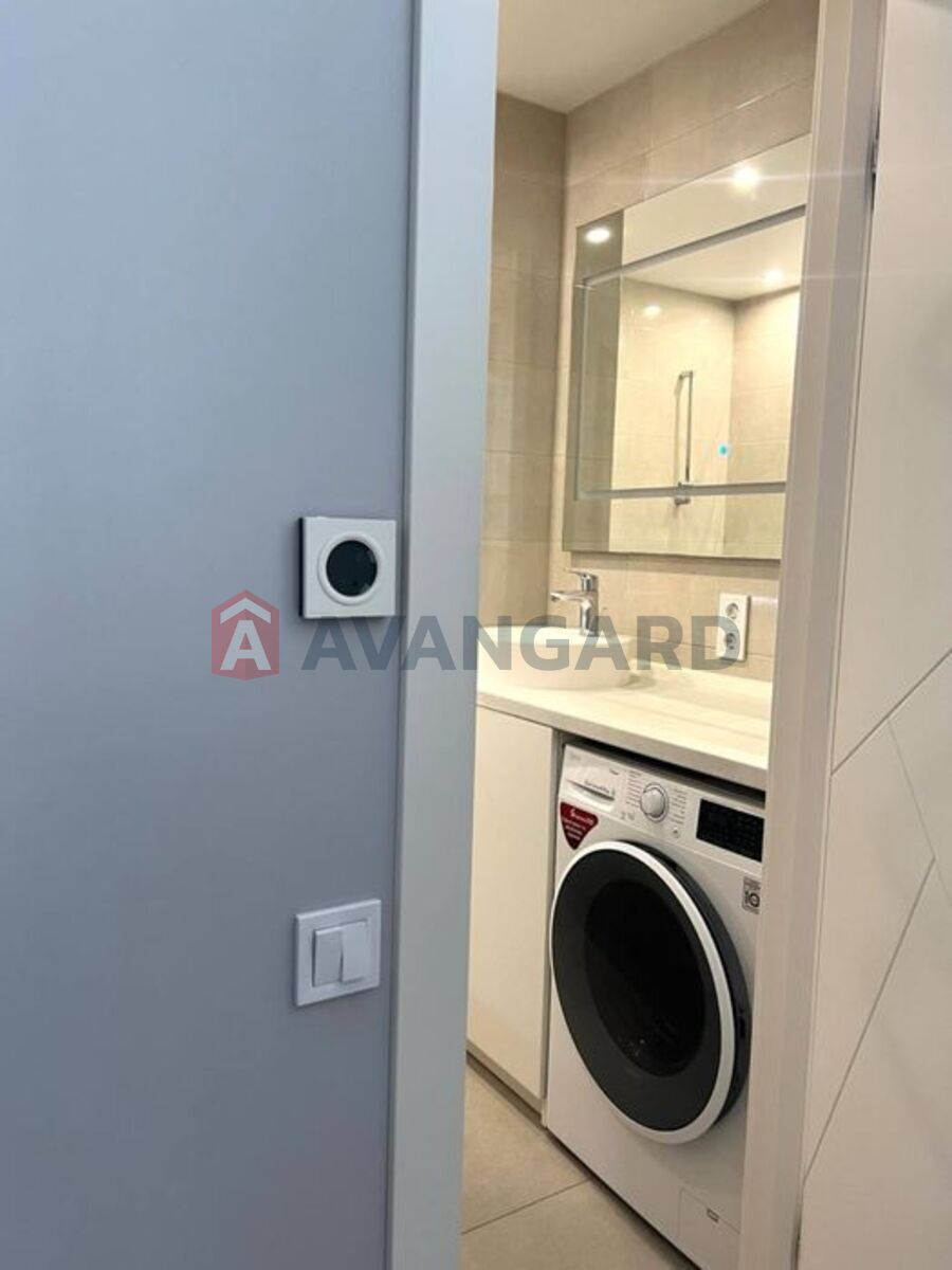 3 ��. ��������, 83/-/15 ��. �., 22/25 ������ ���� 15