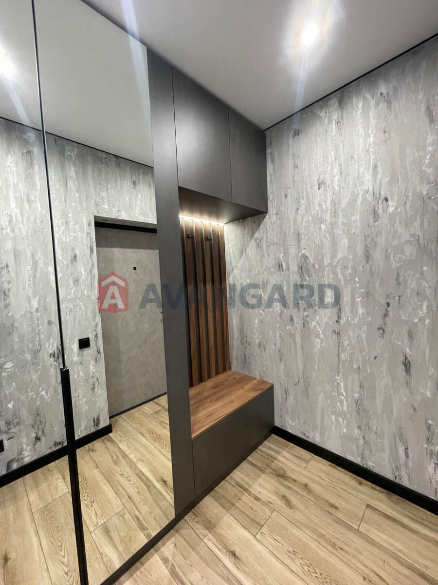 2 ��. ��������, 50/-/18 ��. �., 7/10 ������ ���� 12