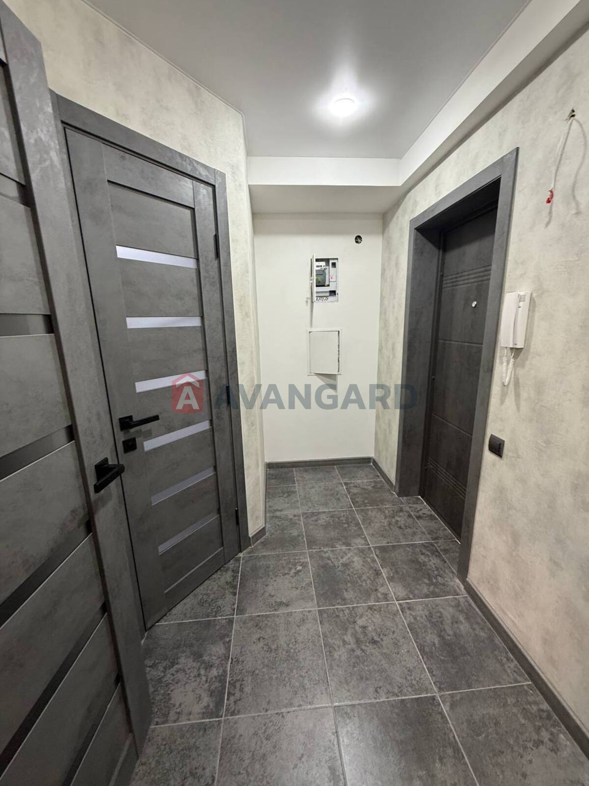 1 ��. ��������, 30/15/7 ��. �., 3/5 ������ ���� 18