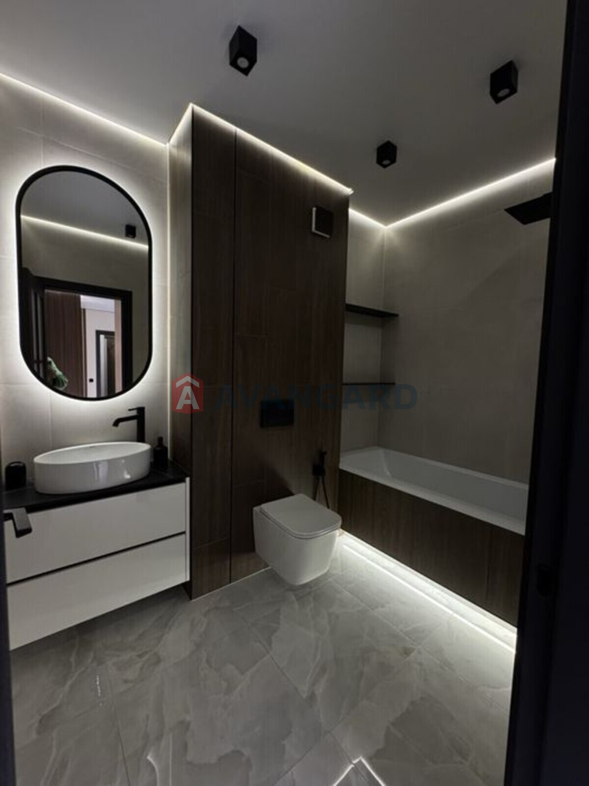 2 ����. ��������, 65/-/18 ��. �., 8/10 ���� ���� 4