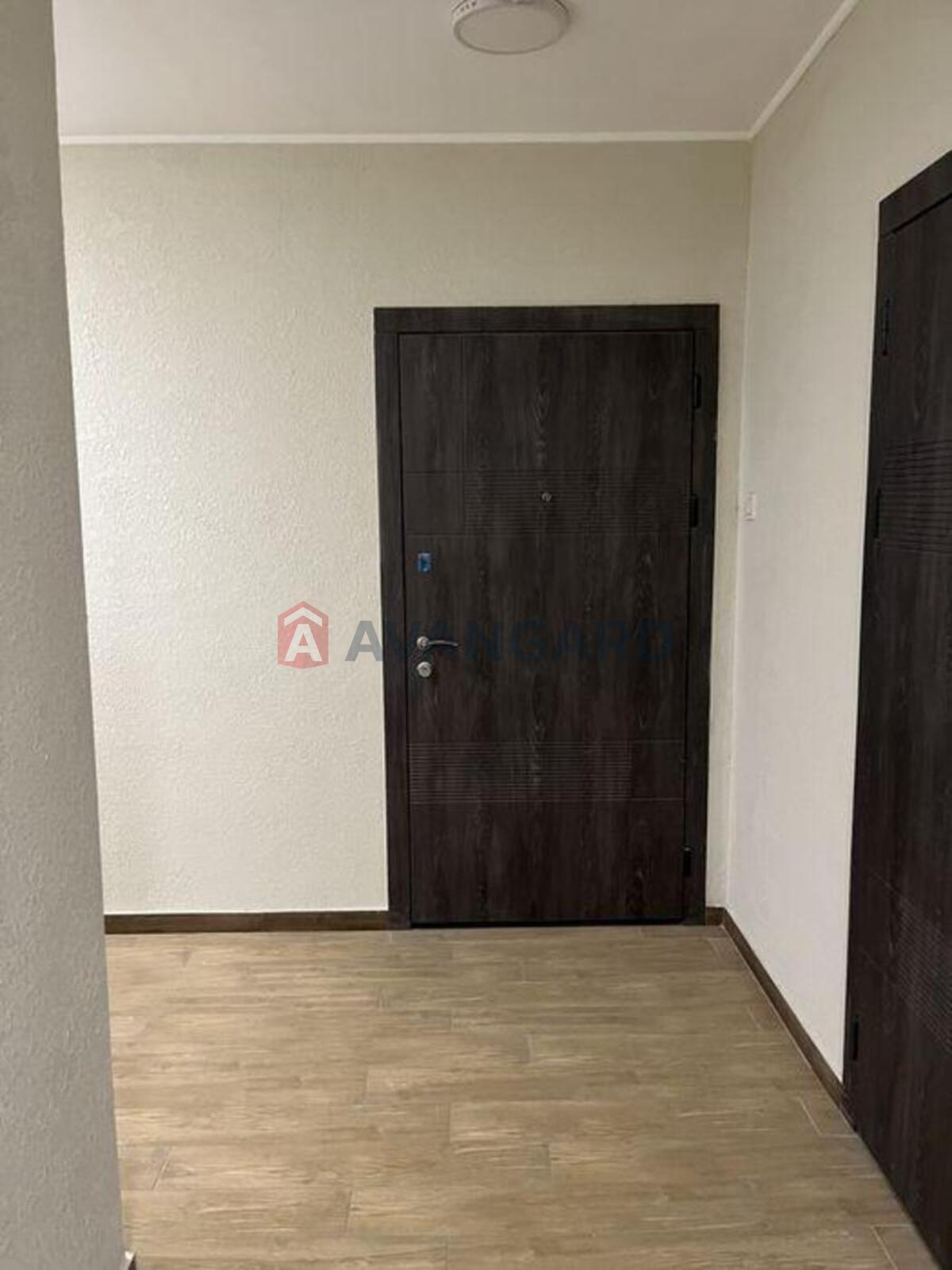 3 ��. ��������, 96/-/16 ��. �., 12/24 ������ ���� 3