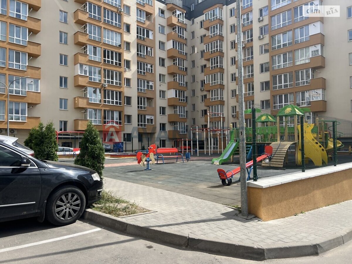 3 ��. ��������, 114/62/15 ��. �., 9/10 ������ ���� 4