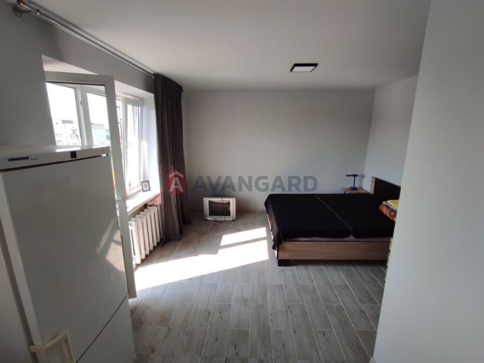 1 ��. ��������, 30/-/15 ��. �., 10/10 ������ ���� 3