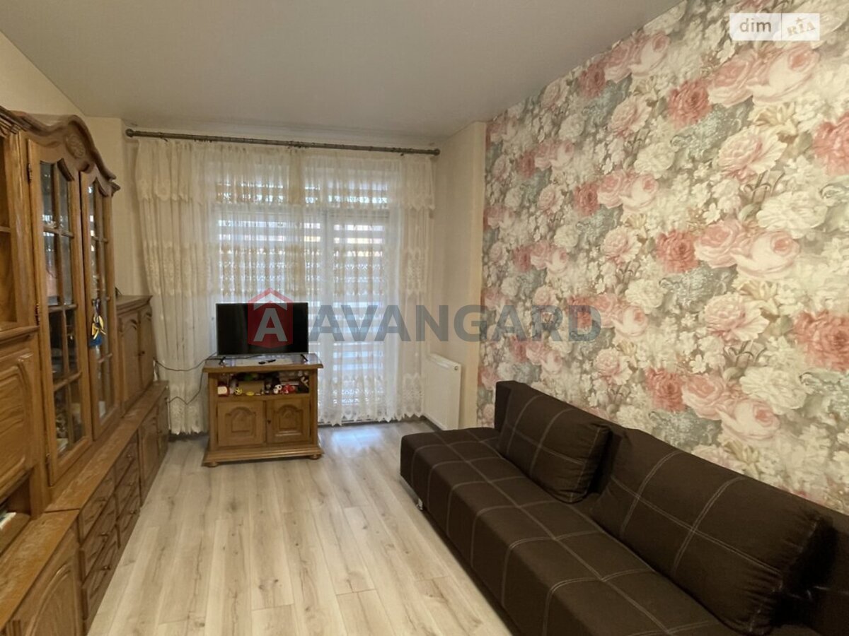 1 ��. ��������, 39/17/11 ��. �., 3/7 ������ ���� 8