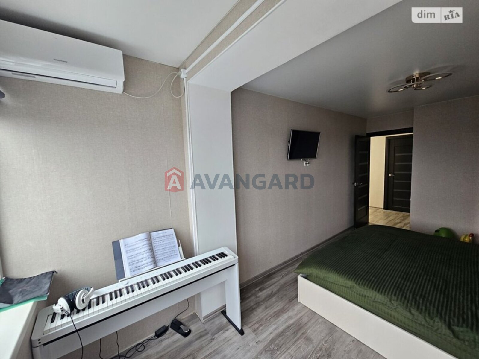 3 . , 83/45/15 . ., 10/11   28