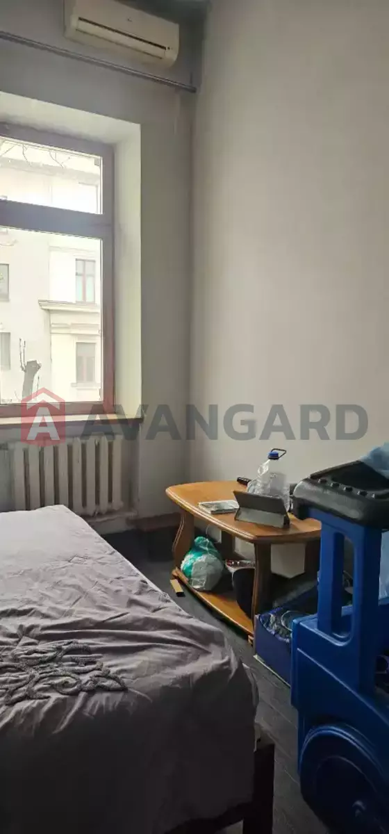 1 ��. ��������, 51/44/7 ��. �., 3/3 ������ ���� 12