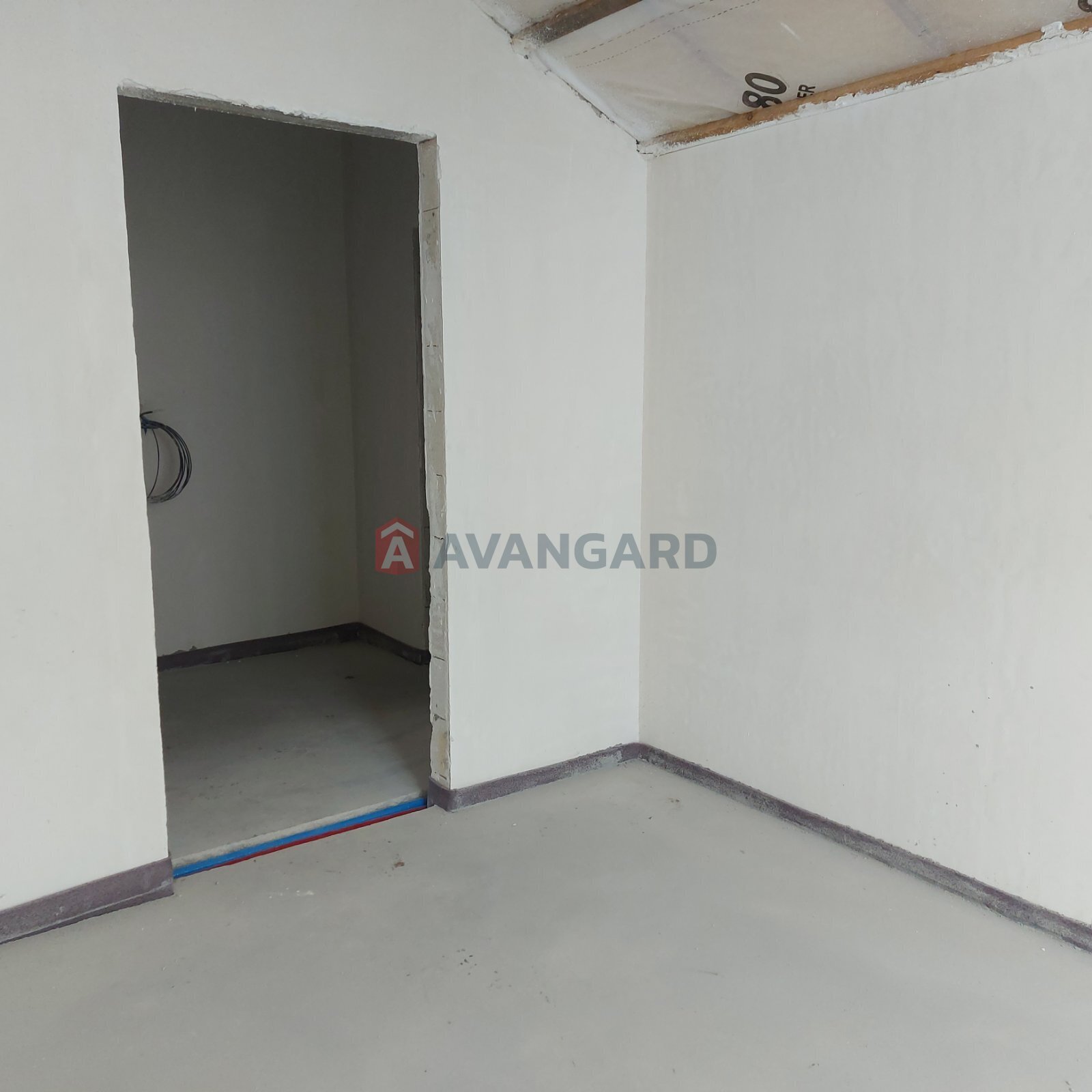 2 ��. ��������, 73,4/-/20.2 ��. �., 4/4 ������ ���� 9