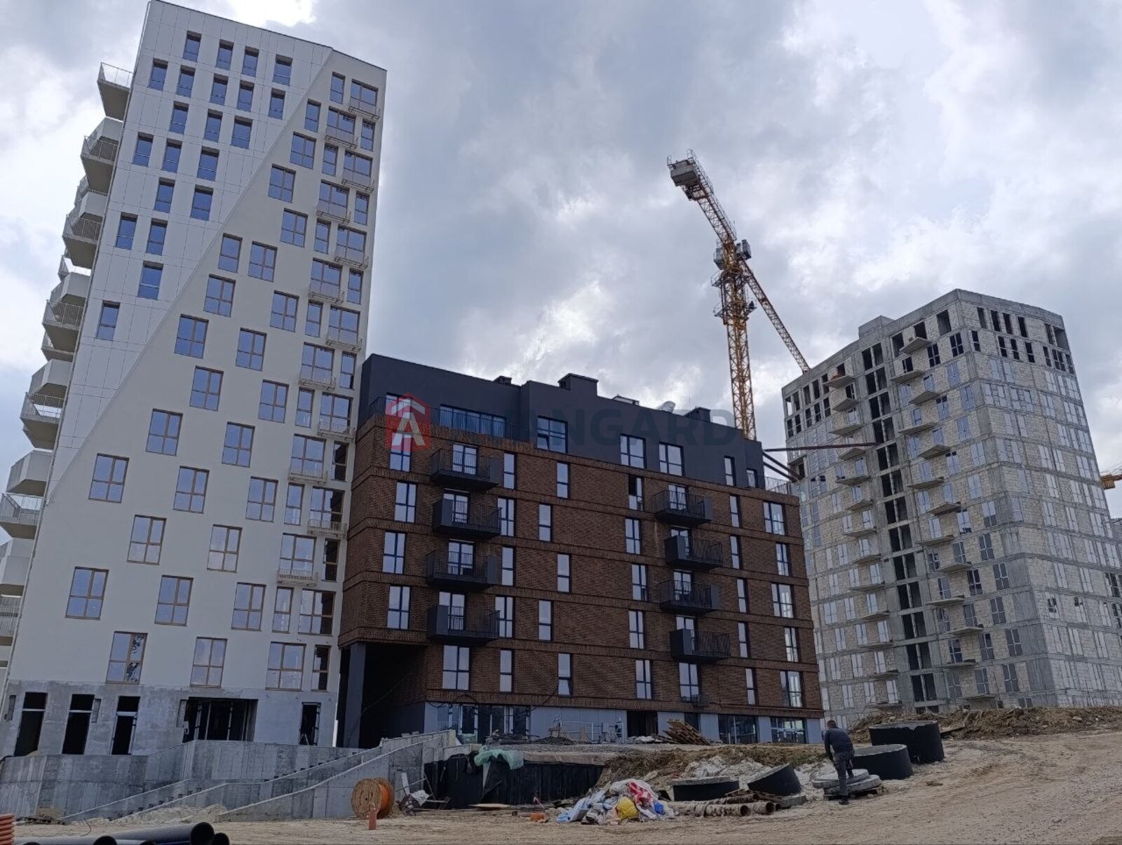 1 ��. ��������, 40/-/13 ��. �., 7/15 ������ ���� 4