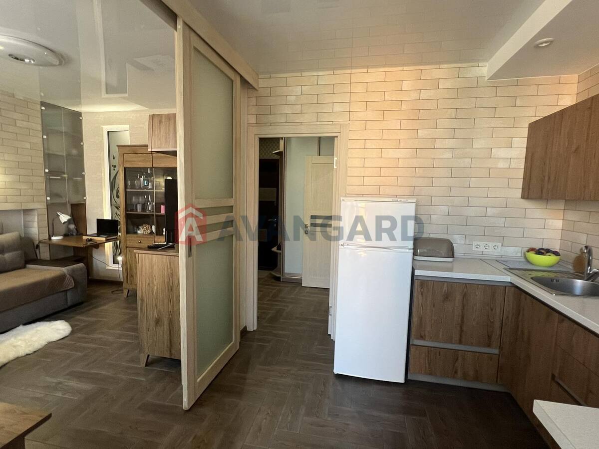 2 ��. ��������, 53/-/17 ��. �., 8/12 ������ ���� 12