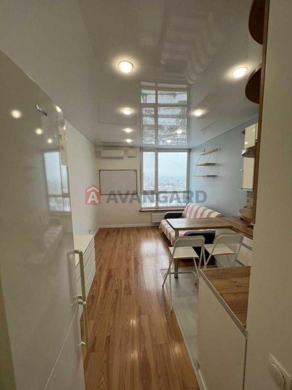 1 ��. ��������, 20/-/4 ��. �., 13/16 ������ ���� 9