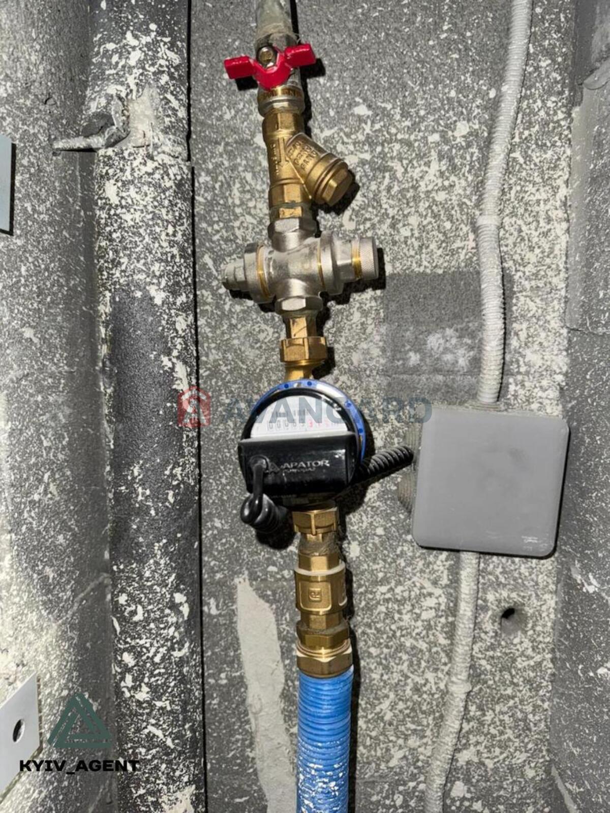 3 ��. ��������, 55/25/19 ��. �., 5/21 ������ ���� 15