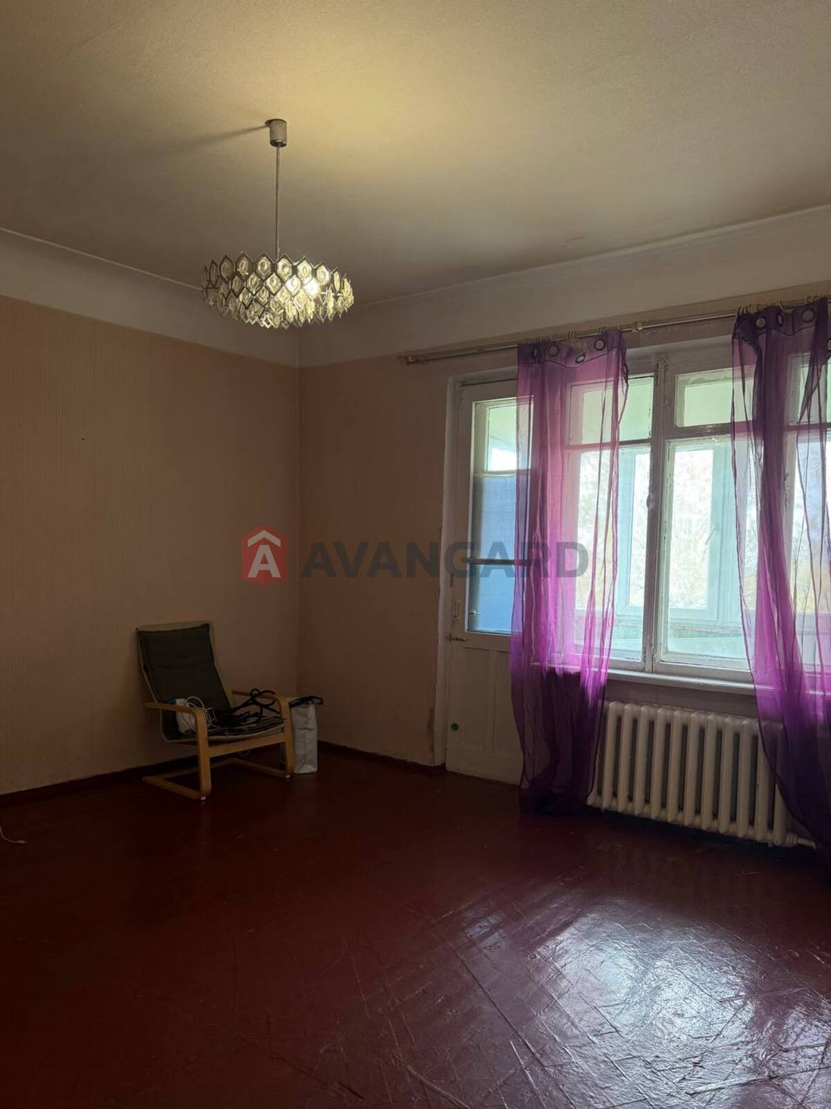 3 ��. ��������, 70/-/6 ��. �., 5/5 ������ ���� 4