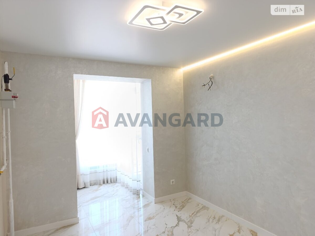 2 ��. ��������, 69/36/14 ��. �., 10/10 ������ ���� 4