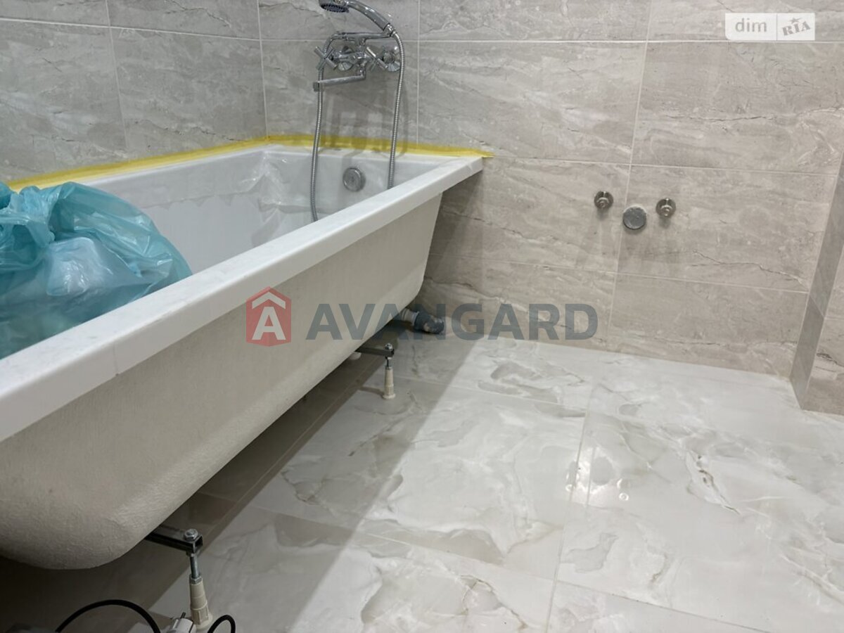 1 ��. ��������, 41/19/14 ��. �., 8/10 ������ ���� 9