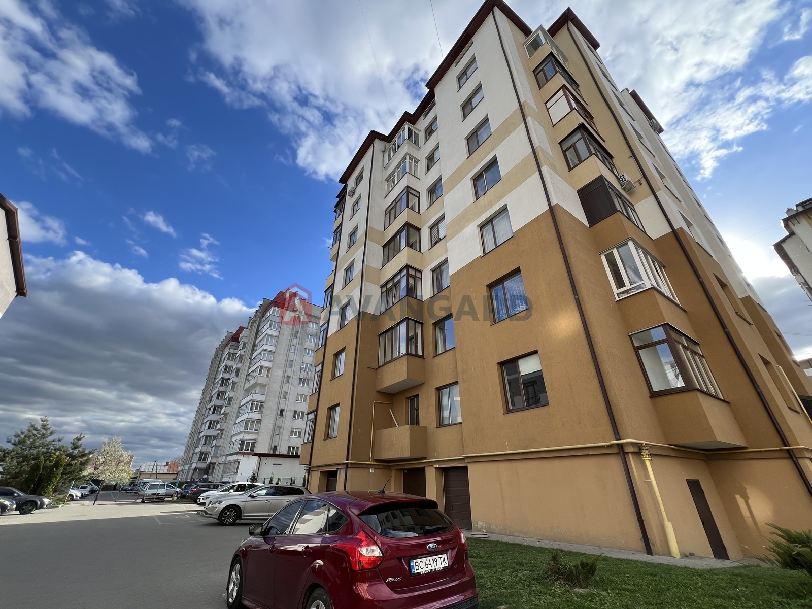 3 ��. ��������, 109/64/13 ��. �., 7/8 ������ ���� 20