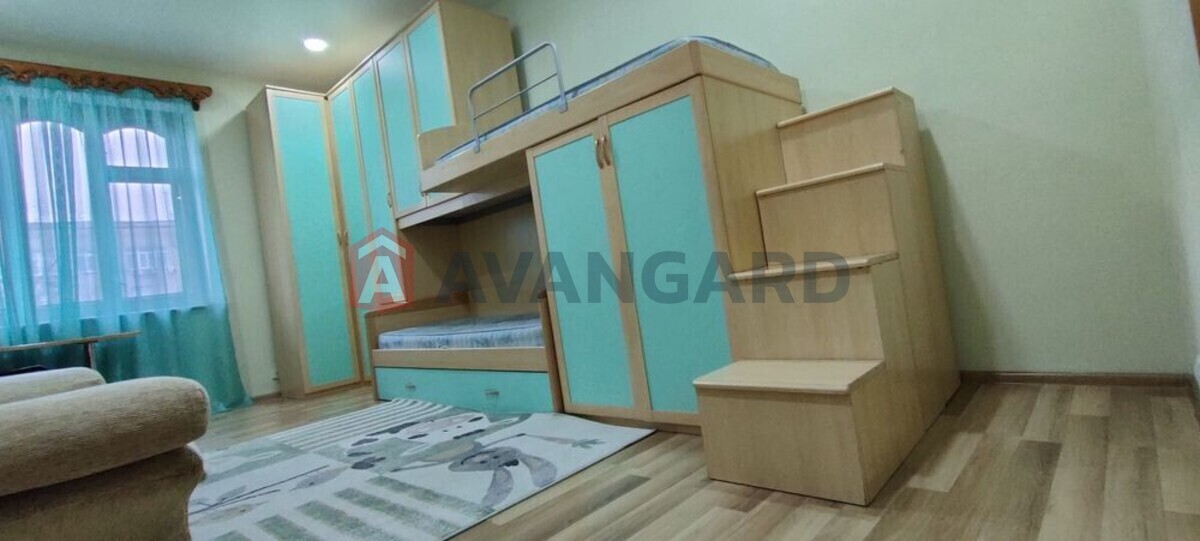 3 ����. ��������, 76/-/12 ��. �., 3/5 ���� ���� 17