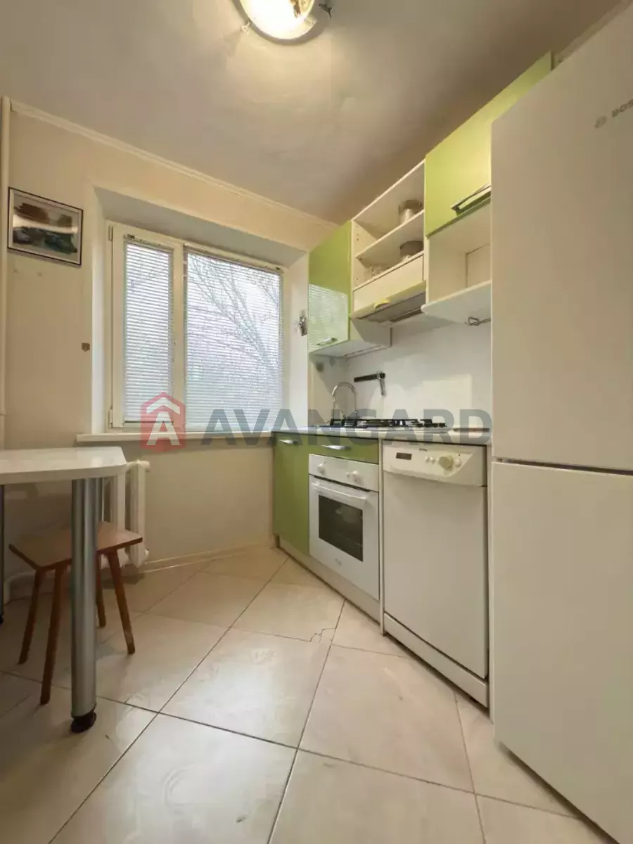 2 ��. ��������, 45/26/6 ��. �., 2/5 ������ ���� 1