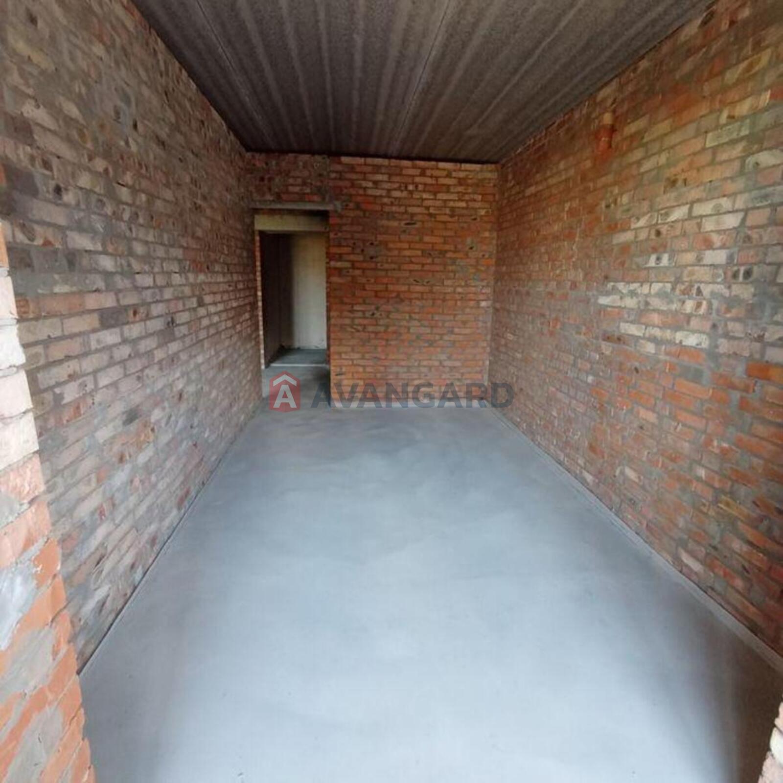 3 ��. ��������, 78/-/15 ��. �., 4/5 ������ ���� 5