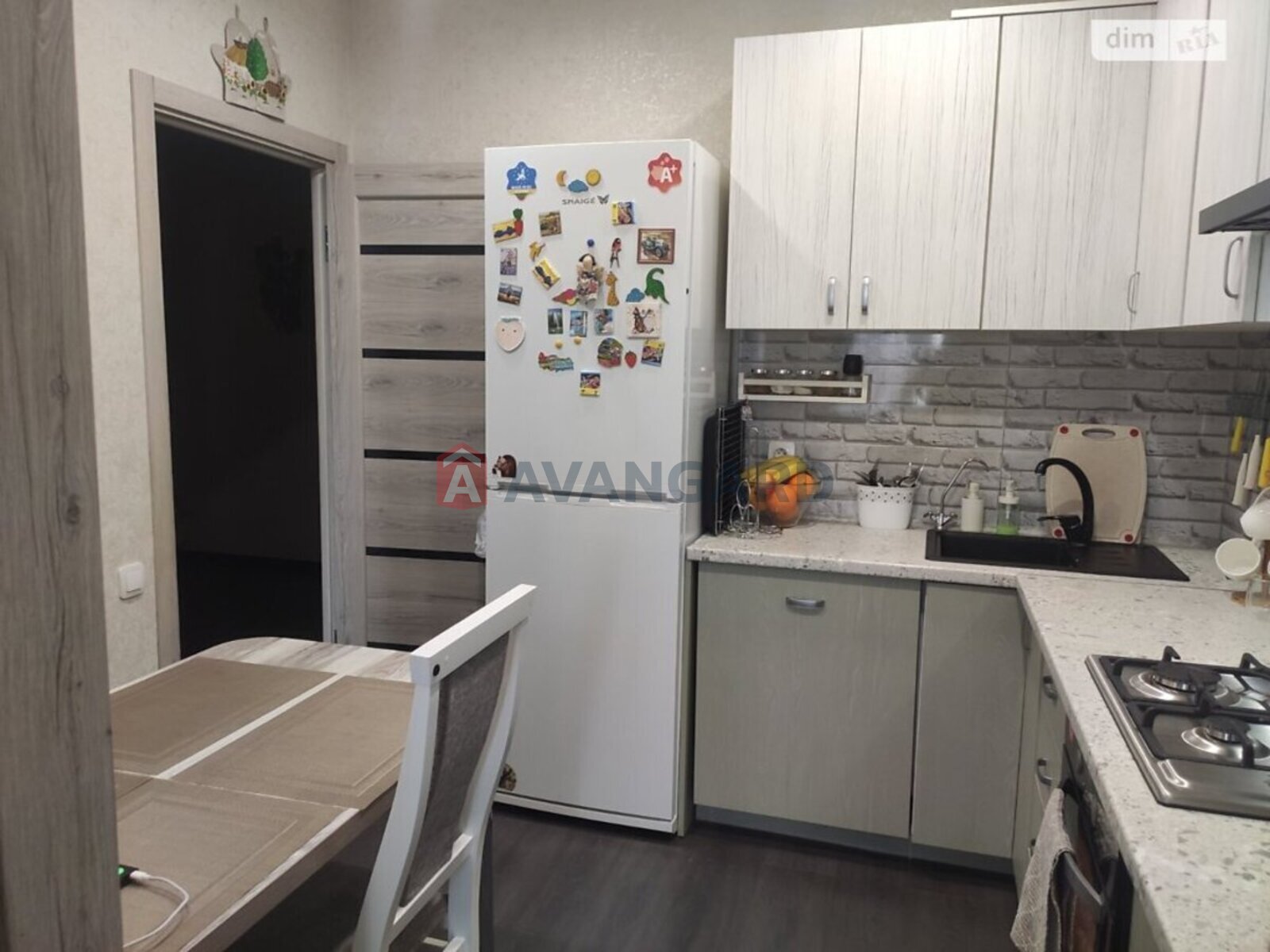 1 ��. ��������, 49/20/8 ��. �., 13/13 ������ ���� 14