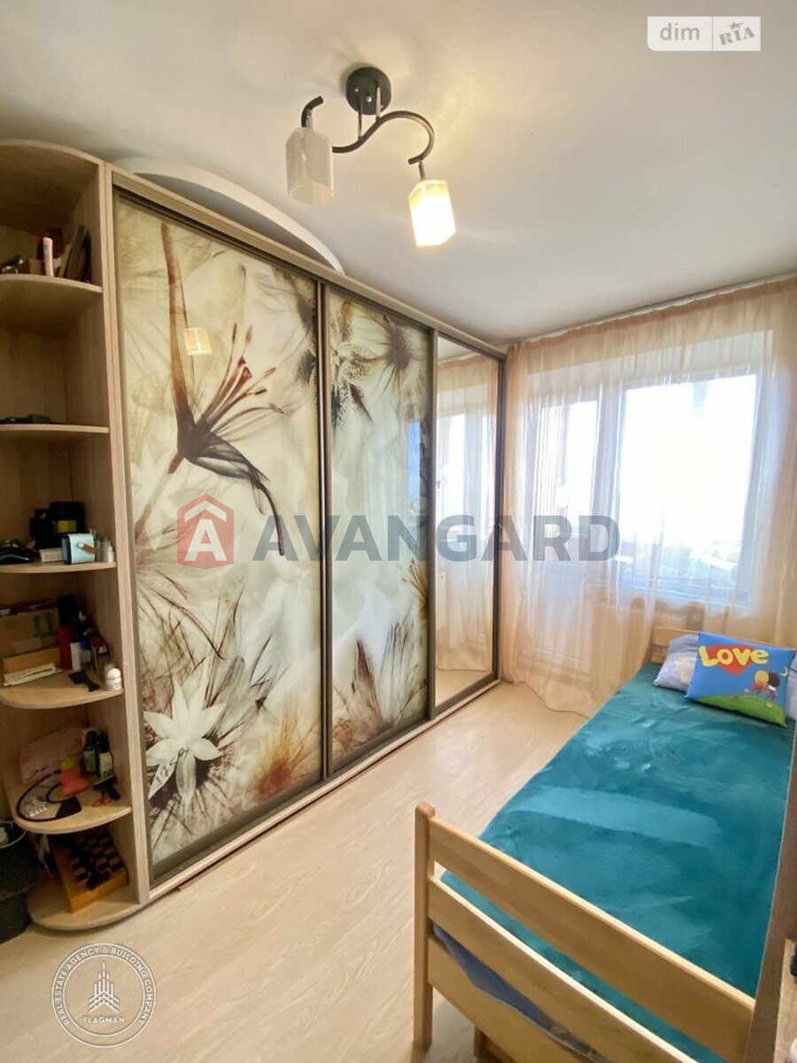 4 ��. ��������, 76/-/10 ��. �., 9/9 ������ ���� 11