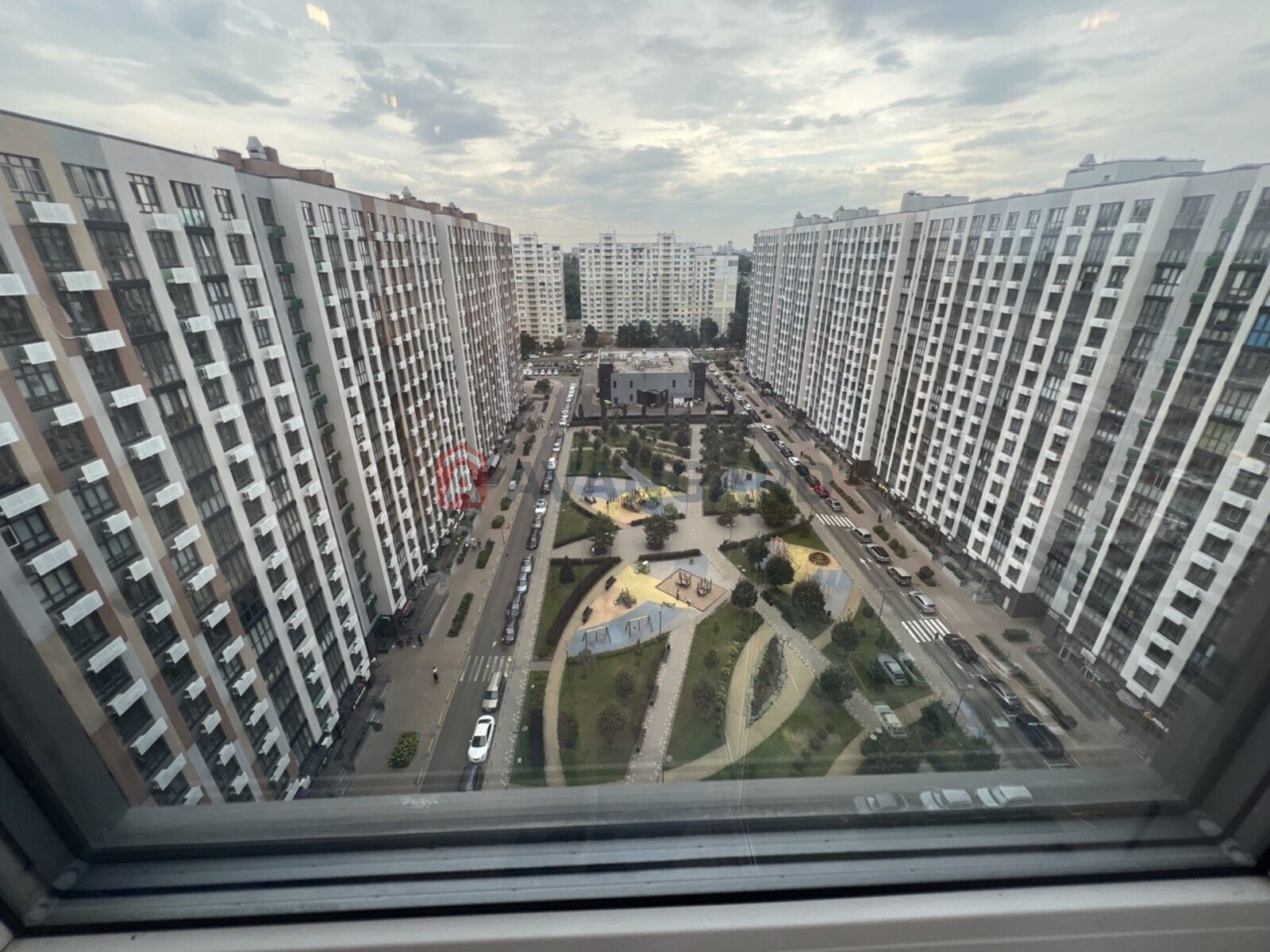1 комн. квартира, 46.8/-/20 кв. м., 15/16 этаж фото 5 1 комн. квартира, 46.8/-/20 кв. м., 15/16 этаж фото 5