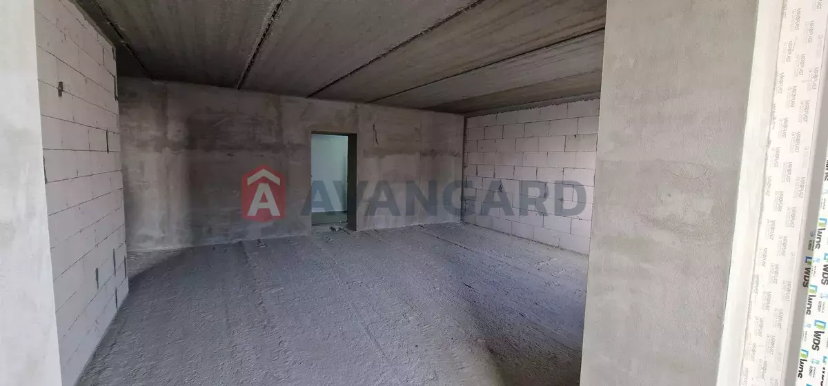 2 ��. ��������, 77/-/14 ��. �., 8/10 ������ ���� 6