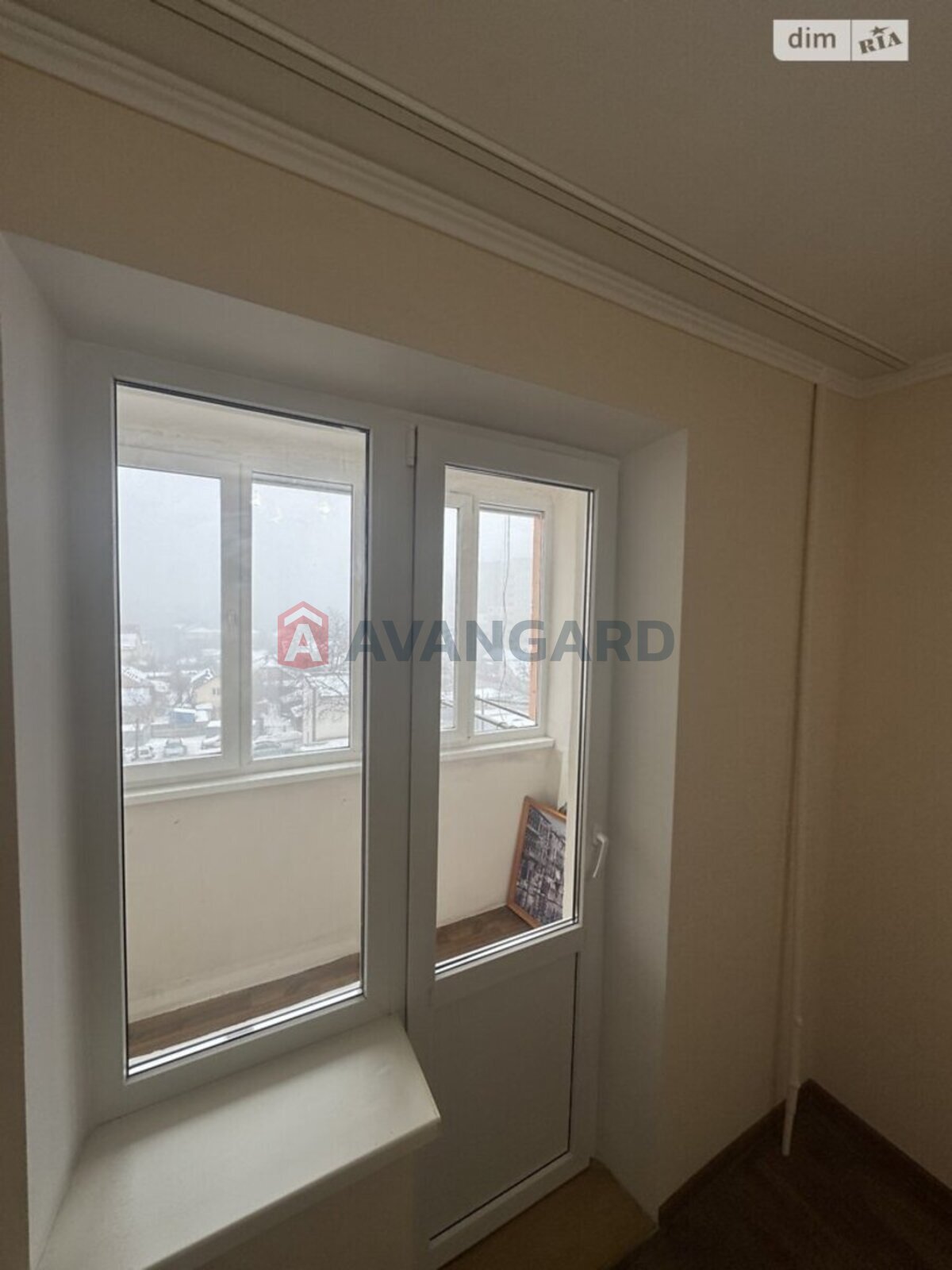 3 ����. ��������, 64/45/8 ��. �., 5/10 ���� ���� 14